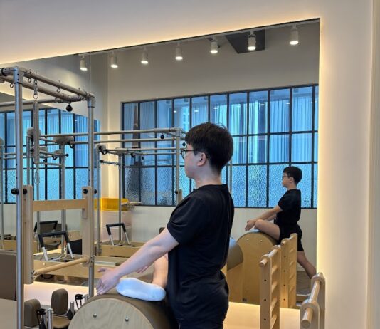 필라테스가 남성의 코어 근육 강화에 미치는 영향