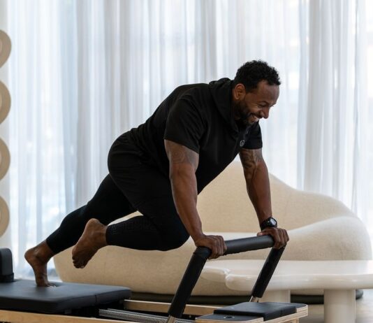 필라테스가 남성들의 허리 건강을 지키는 방법